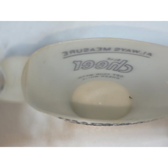 Cheer - Vintage Laundry Detergent Measuring Cup White Plastic - Spout & Handle - Picture 4 of 6
